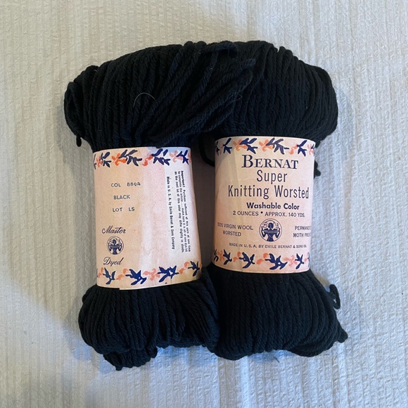 Vintage wool yarn 9 assorted skeins black and beige - Picture 5 of 5